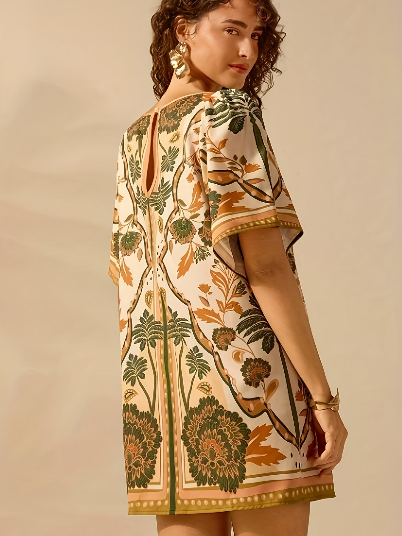 Suzy | Tunic with Tropical Flower Print