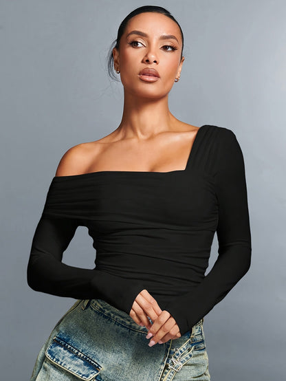 Lucy | Off-shoulder T-shirt