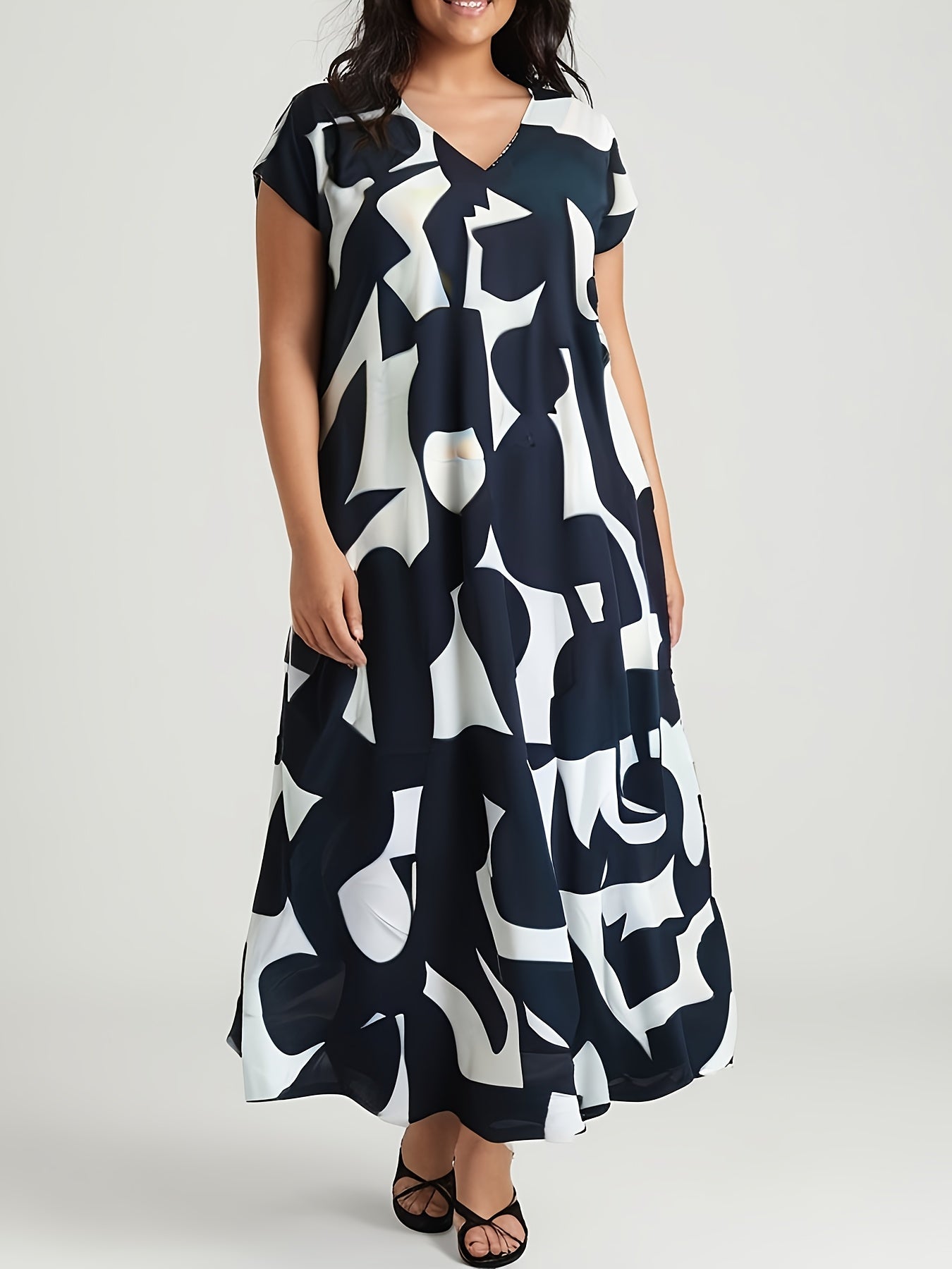 Myra | Summer dress with abstract print