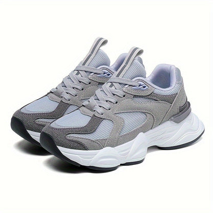 Modern sneaker with raised sole